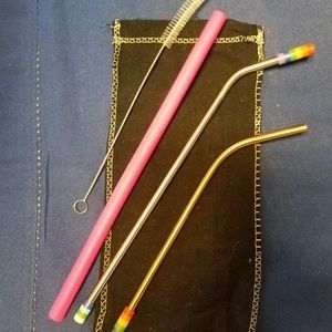 Reusable Straw Set w/ Health Benefits**